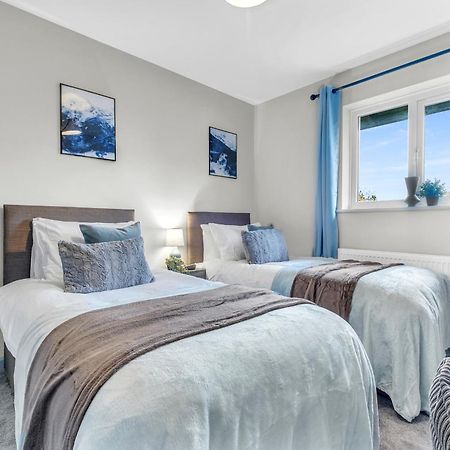 Mk 2-Bedroom Contractor'S Gem, 5 Beds, Sleeps 6, Free Parking Milton Keynes Exterior foto