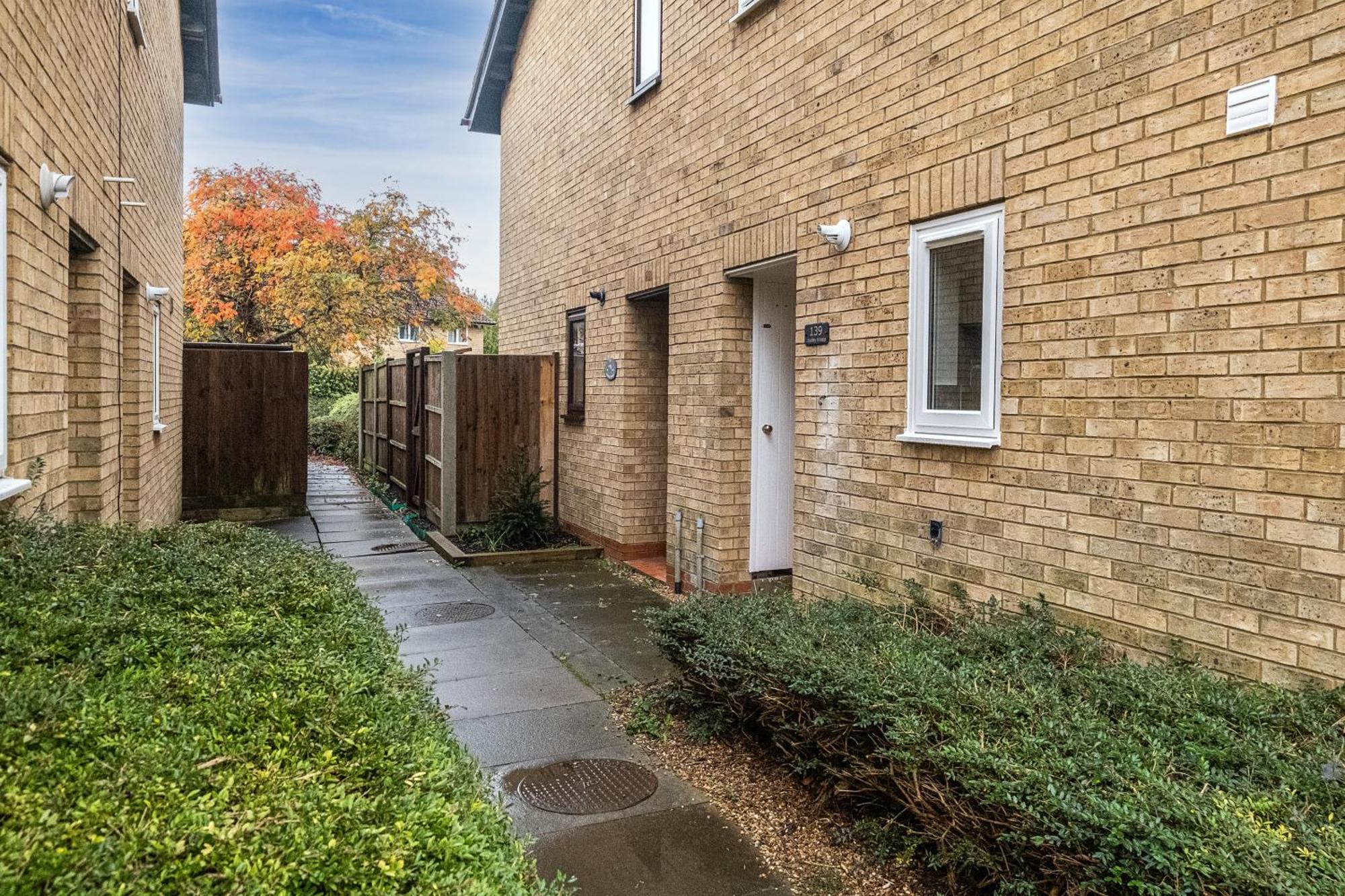 Mk 2-Bedroom Contractor'S Gem, 5 Beds, Sleeps 6, Free Parking Milton Keynes Exterior foto