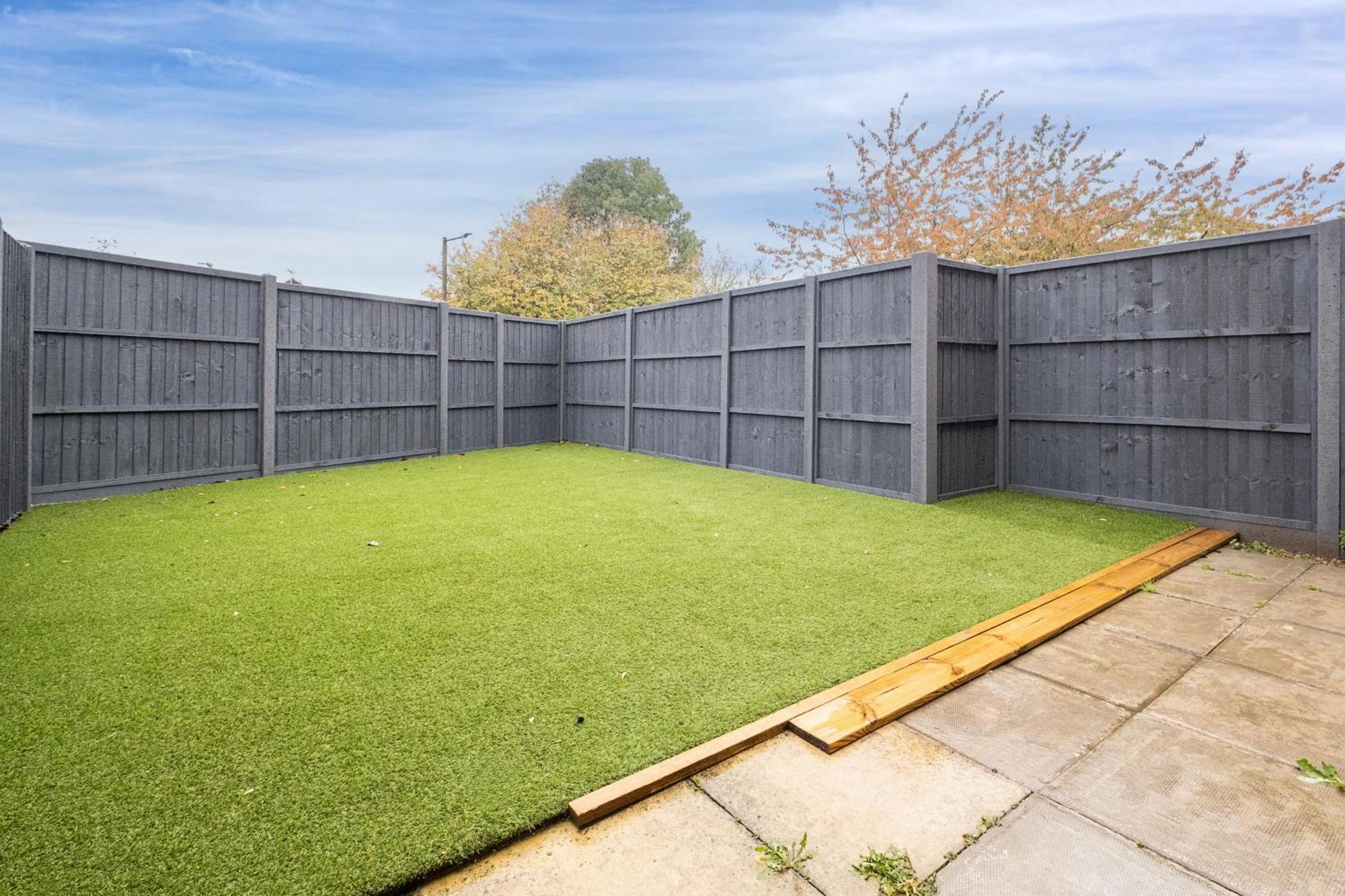 Mk 2-Bedroom Contractor'S Gem, 5 Beds, Sleeps 6, Free Parking Milton Keynes Exterior foto