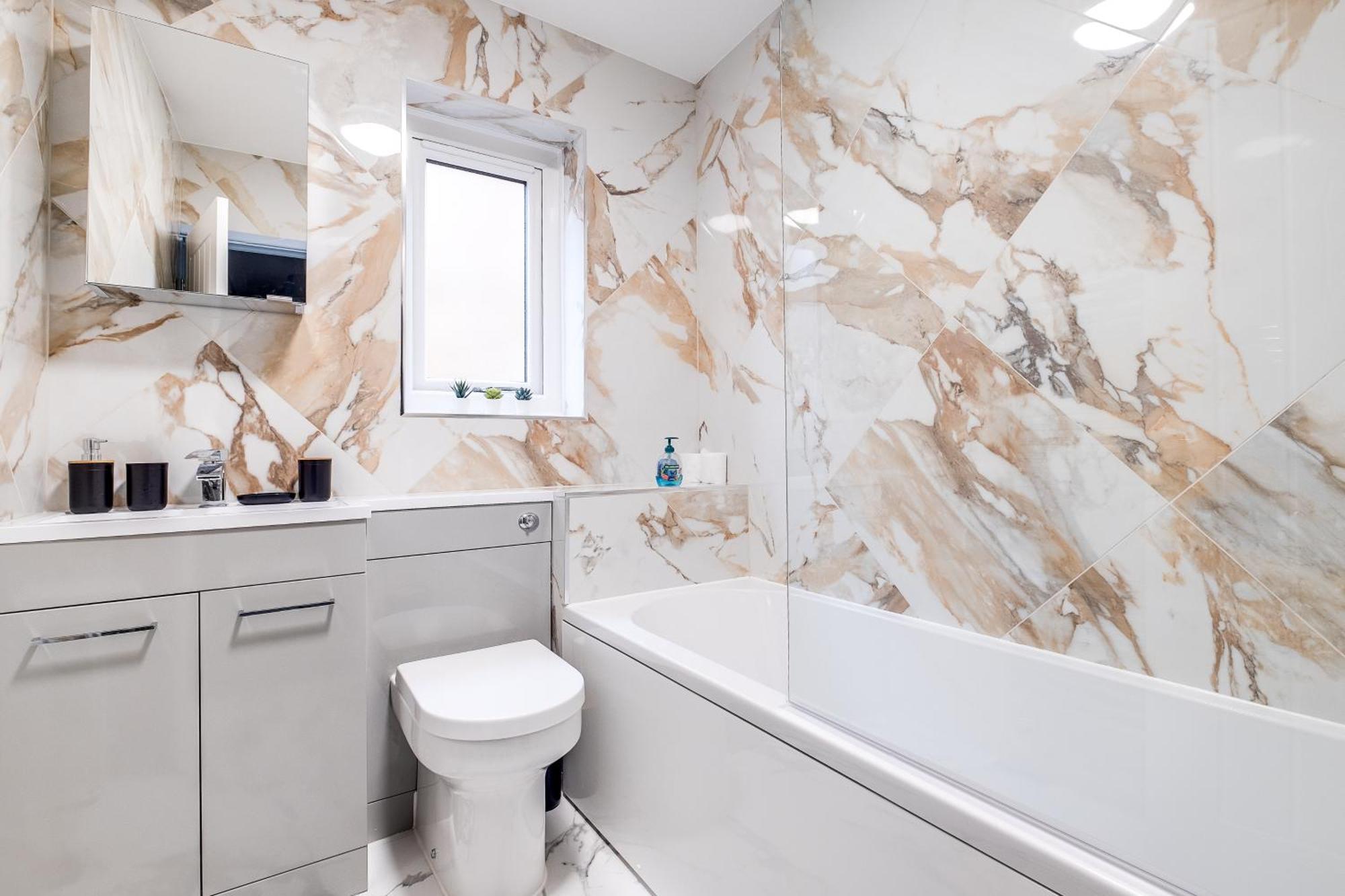 Mk 2-Bedroom Contractor'S Gem, 5 Beds, Sleeps 6, Free Parking Milton Keynes Exterior foto
