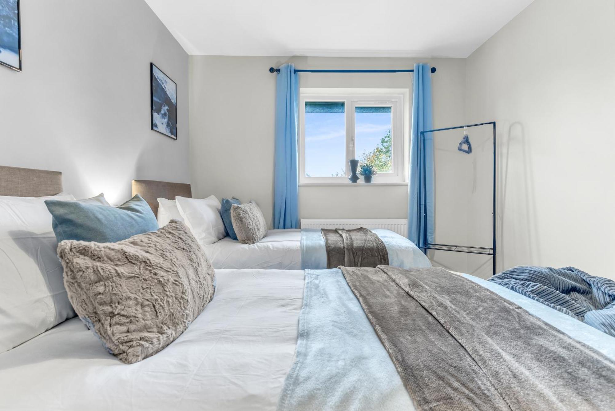 Mk 2-Bedroom Contractor'S Gem, 5 Beds, Sleeps 6, Free Parking Milton Keynes Exterior foto